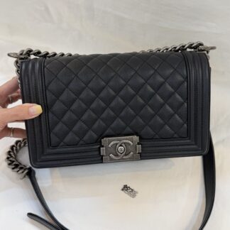 全新閒置Chanel Boy25 黑銀荔枝牛皮