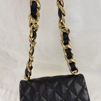 Chanel 黑金粗鏈上肩款方胖子